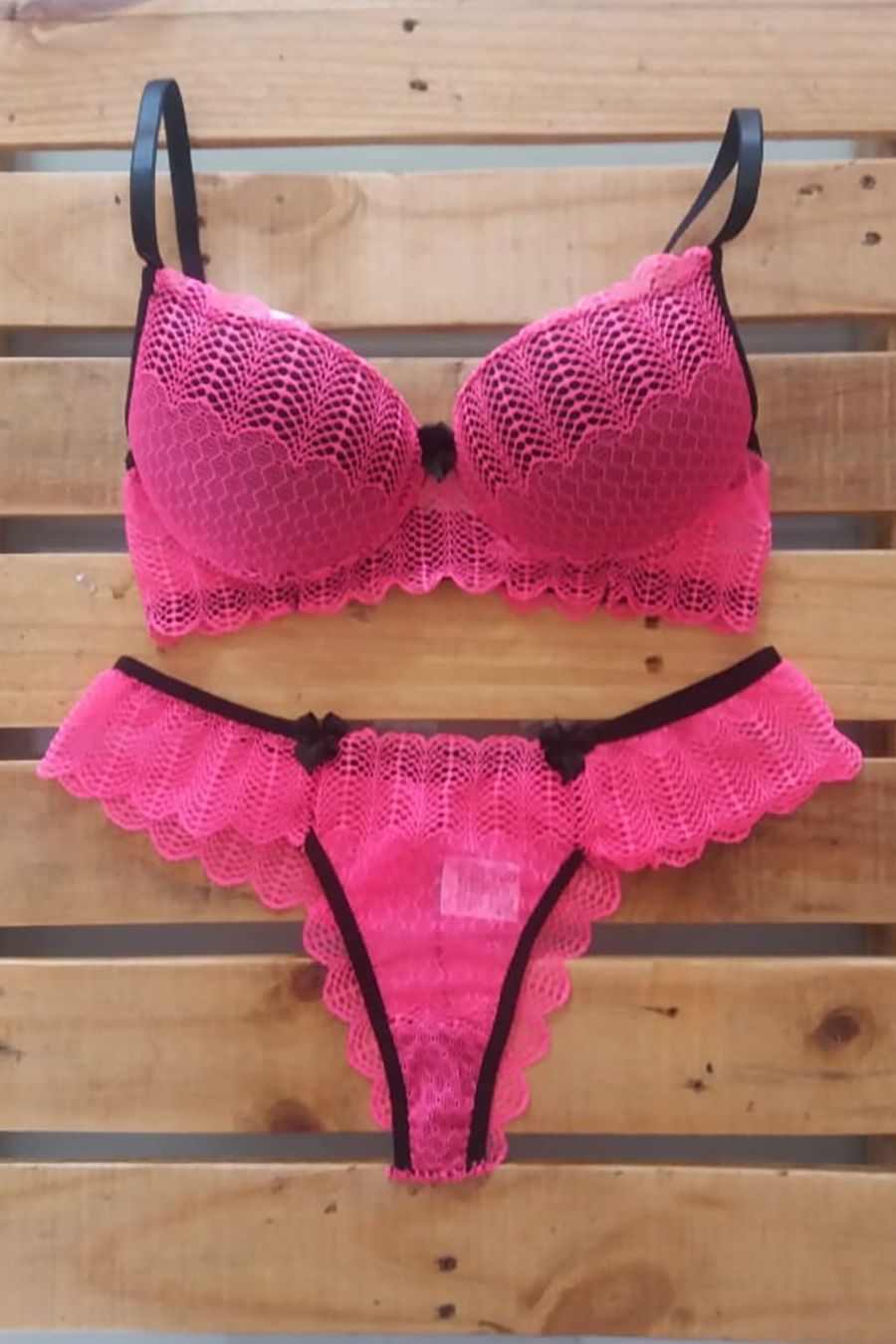 roupa intima neon